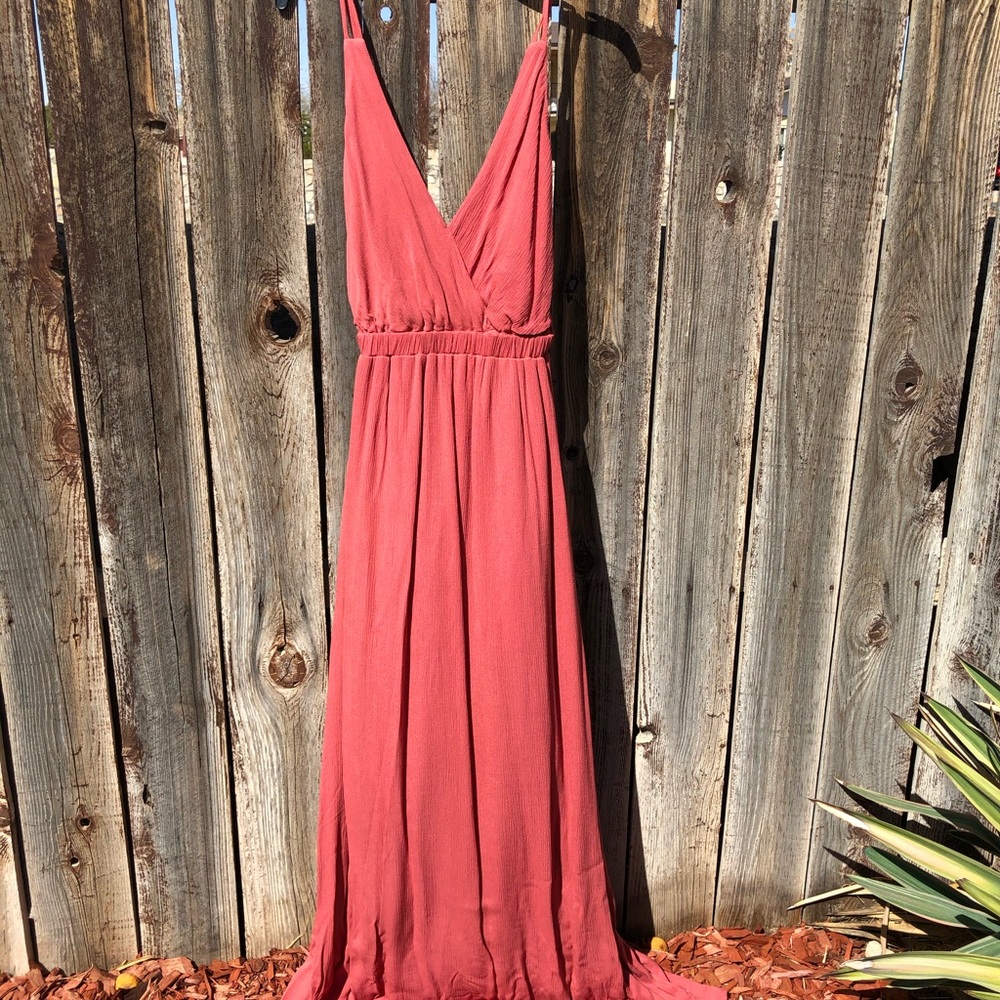 Stunning beach/wedding/summer dress
